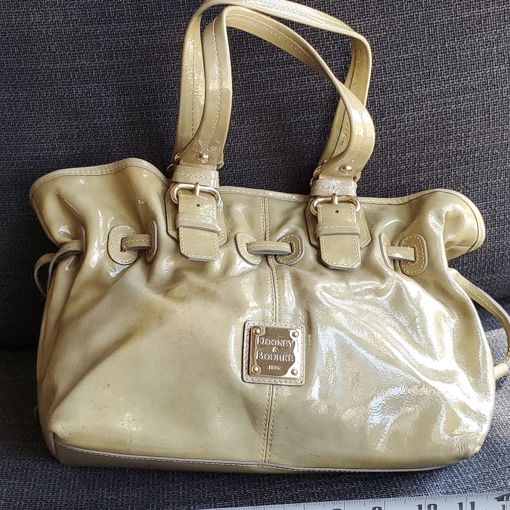 Dooney and Bourke pouch handbag